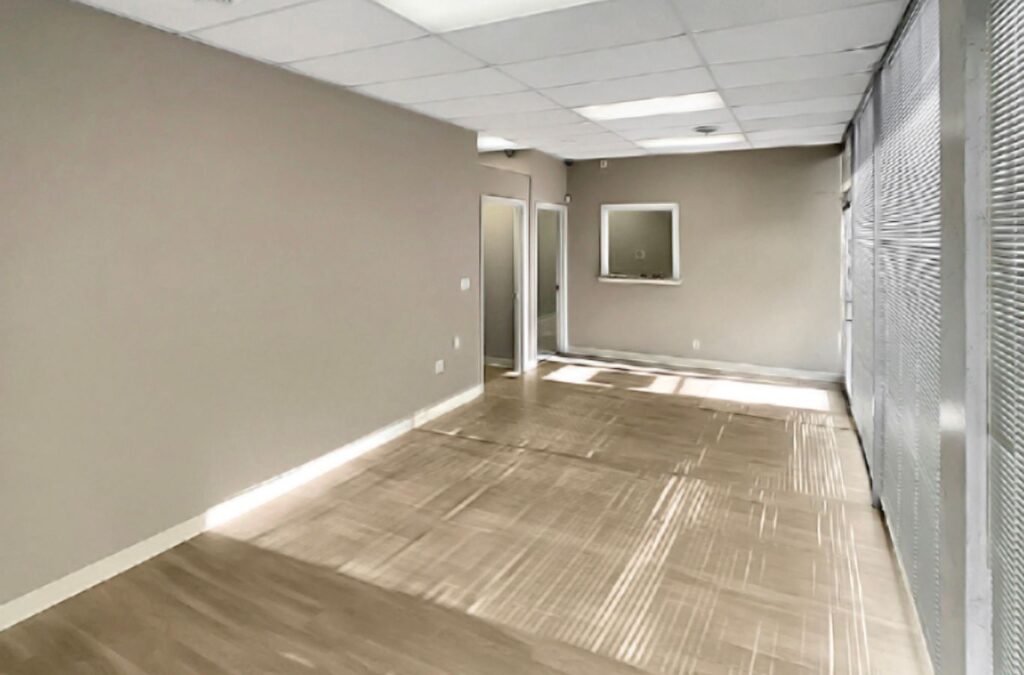 Right Space offers flexible small office spaces for rent in Birmingham, AL, with customizable layouts to suit businesses of all sizes.
