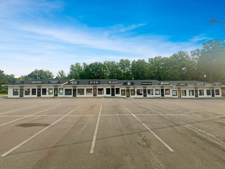 Exterior shot of Vestavia Plaza.